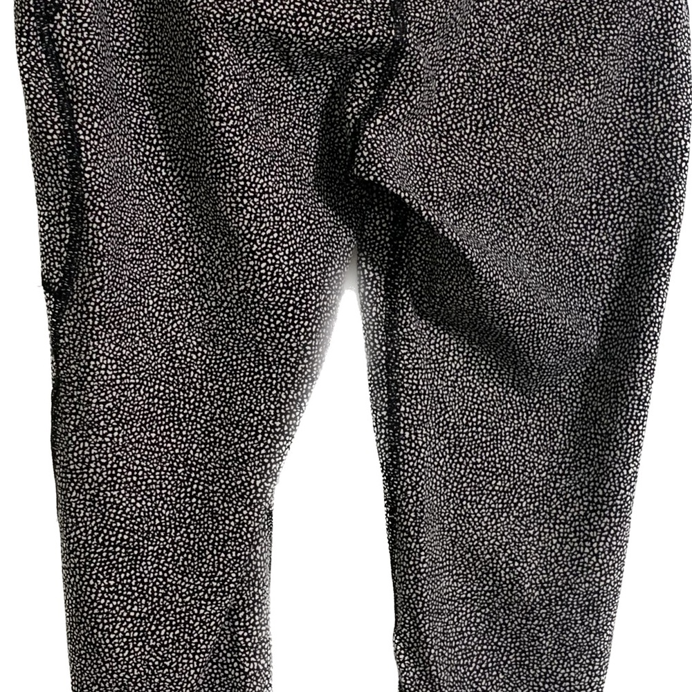 Lulu Lemon leggings size medium EUC - Picture 6 of 10